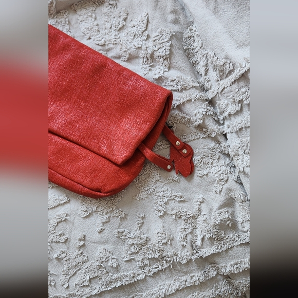 Large Roots clutch - Picture 6 of 6